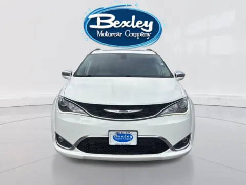 Photos of 2020 Chrysler Pacifica Limited for sale in Columbus, OH at Bexley Motorcar Company