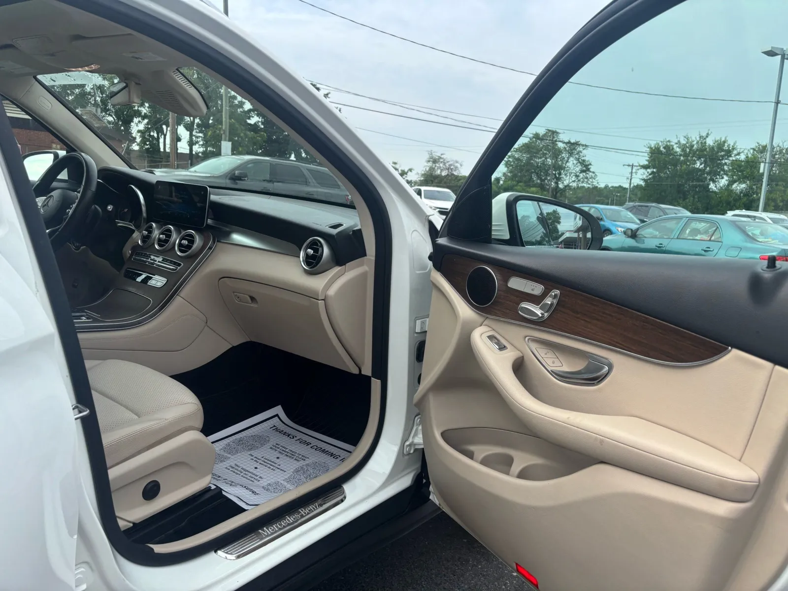 More photos of 2020 Mercedes-Benz GLC 300 4MATIC at Bexley Motorcar Company, OH