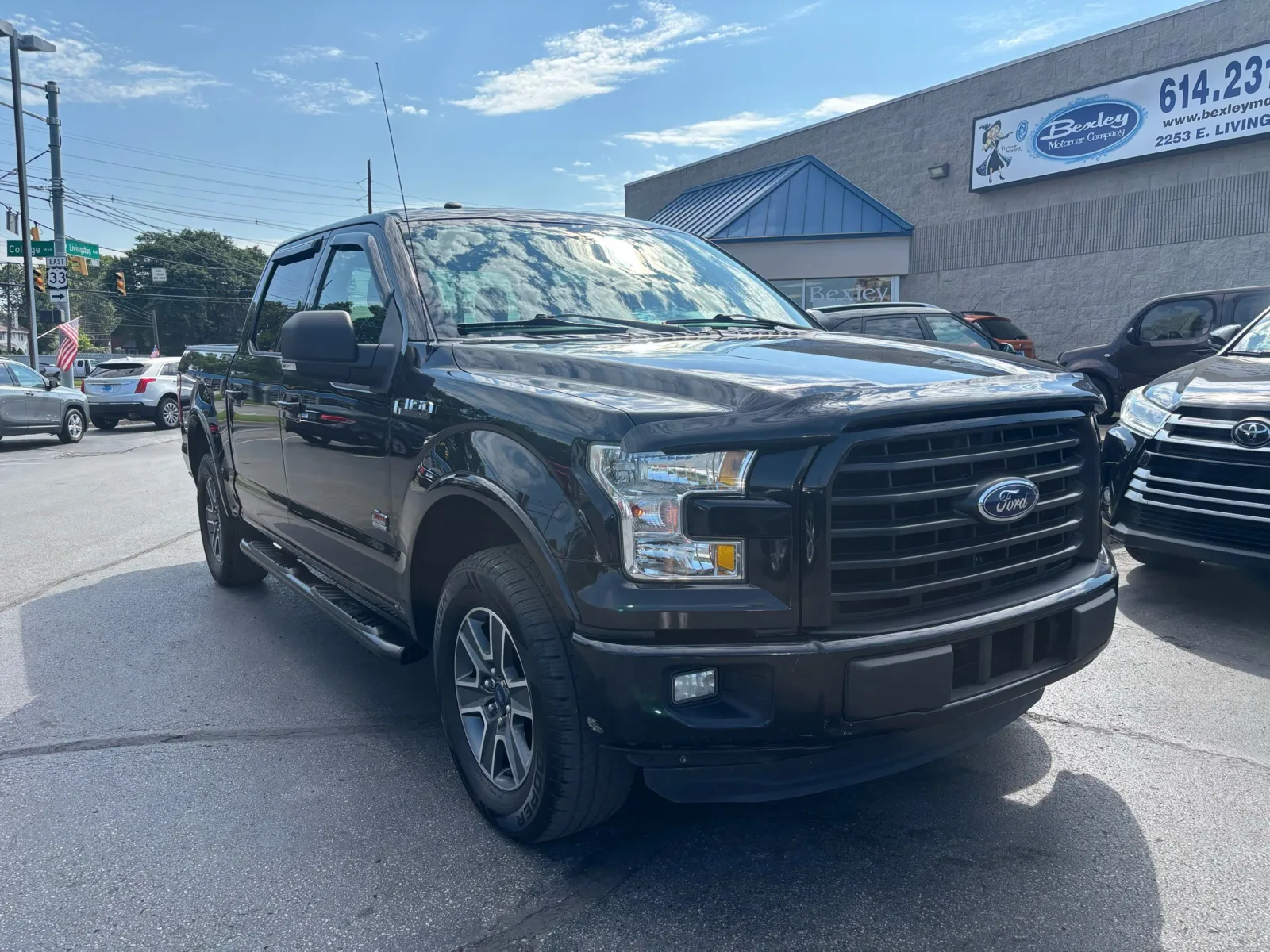 Black 2016 Ford F-150 XLT for sale in Columbus, OH