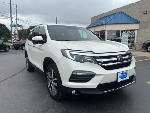 White 2017 Honda Pilot Touring for sale in Columbus, OH