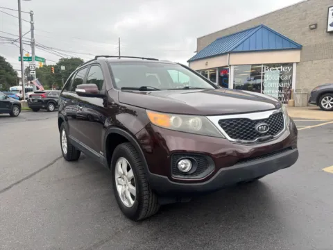 Silver 2011 Kia Sorento LX for sale in Columbus, OH