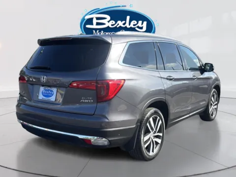 More photos of 2017 Honda Pilot Elite at Bexley Motorcar Company, OH