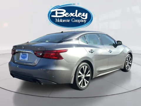 More photos of 2016 Nissan Maxima at Bexley Motorcar Company, OH