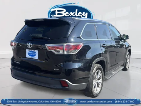 More photos of 2015 Toyota Highlander XLE at Bexley Motorcar Company, OH