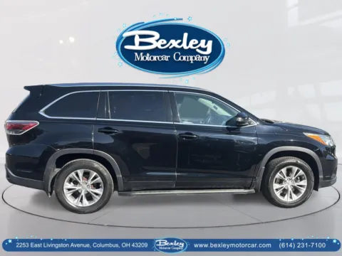 More photos of 2015 Toyota Highlander XLE at Bexley Motorcar Company, OH