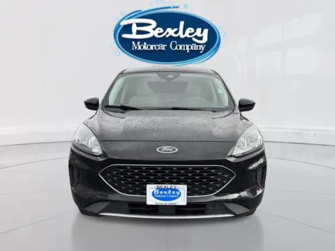 Photos of 2021 Ford Escape Hybrid SE for sale in Columbus, OH at Bexley Motorcar Company
