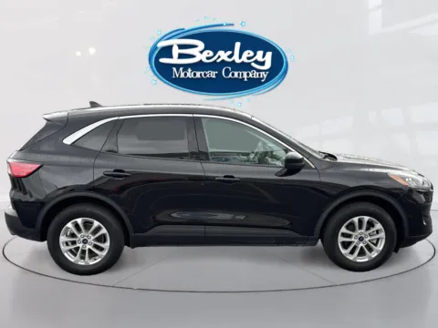 More photos of 2021 Ford Escape Hybrid SE at Bexley Motorcar Company, OH