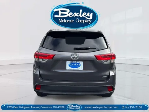 More photos of 2019 Toyota Highlander LE at Bexley Motorcar Company, OH