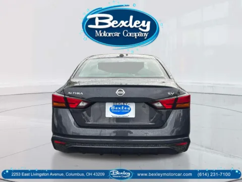 More photos of 2022 Nissan Altima SV FWD at Bexley Motorcar Company, OH