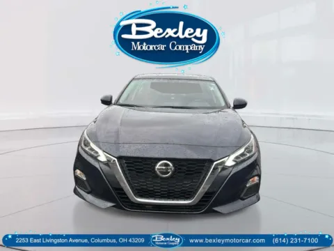 Another view of 2022 Nissan Altima SV FWD for sale in Columbus, OH at Bexley Motorcar Company
