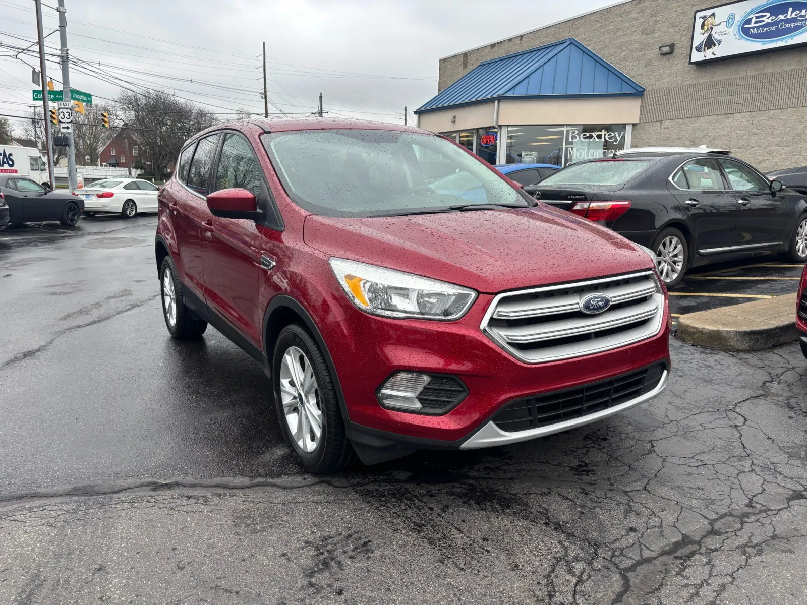 Blue 2019 Ford Escape SE for sale in Columbus, OH