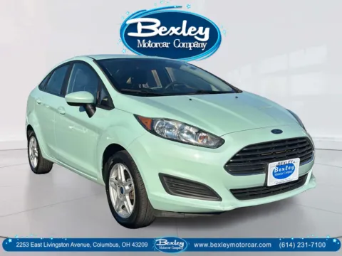 Blue 2017 Ford Fiesta SE for sale in Columbus, OH