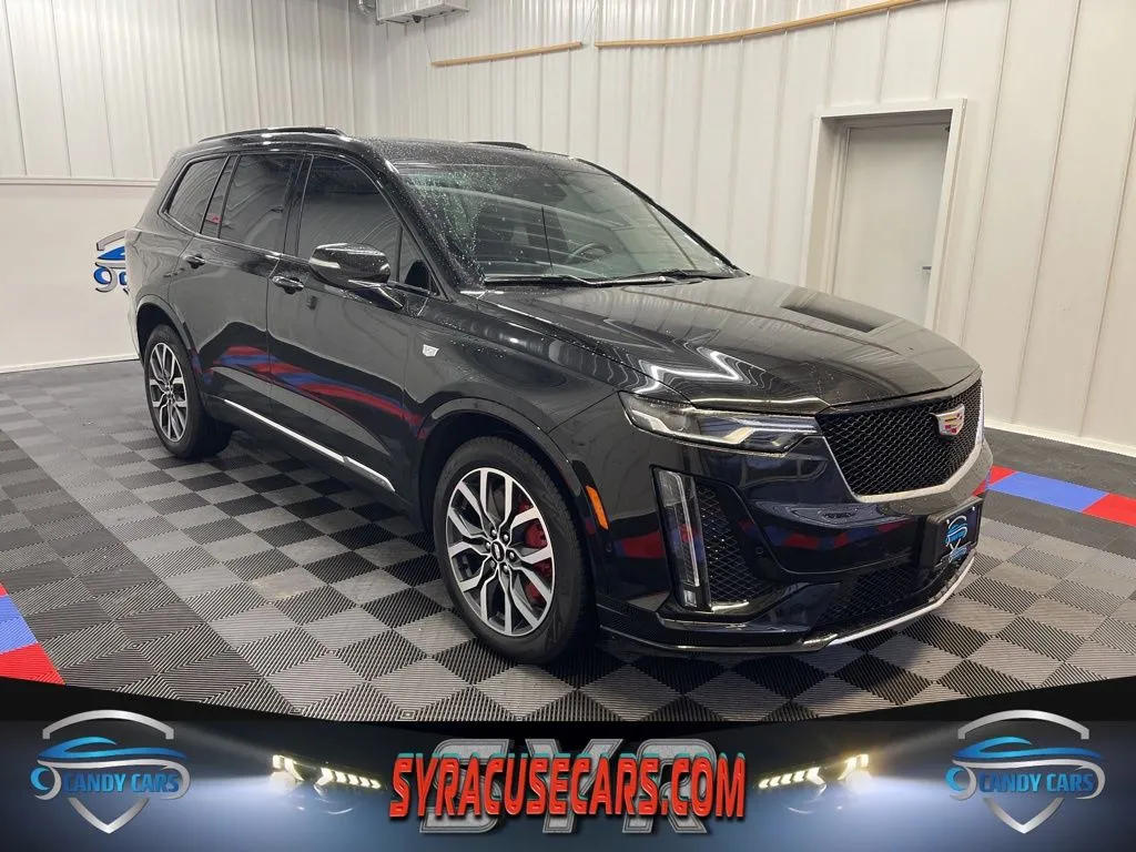 2024 Cadillac XT6 Sport's photo