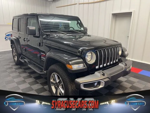 2023 Jeep Wrangler 4-Door Sahara's photo