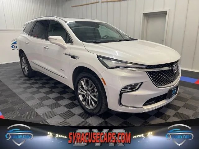 2023 Buick Enclave Avenir's photo