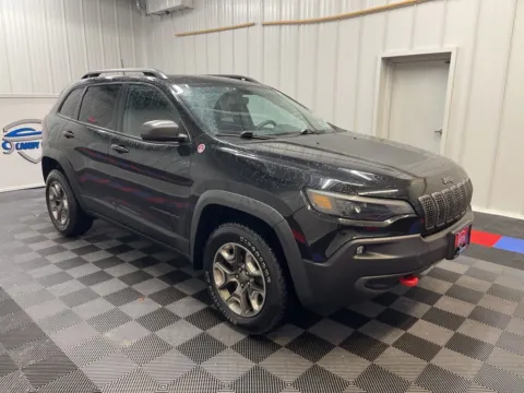 Photos of 2019 Jeep Cherokee Trailhawk for sale in Syracuse, NY at Candy Cars