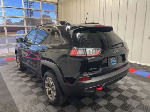 More photos of 2022 Jeep Cherokee Trailhawk at Candy Cars, NY