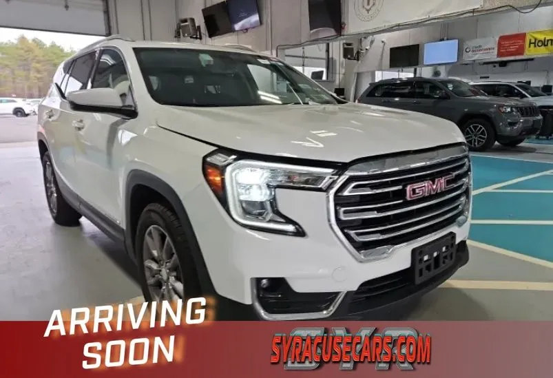 2024 GMC Terrain SLT's photo