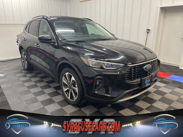 2024 Ford Escape Platinum's photo
