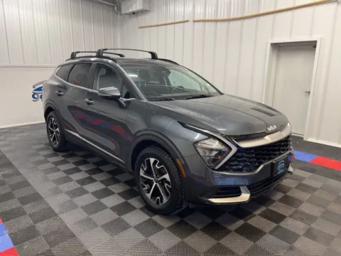 Photos of 2023 Kia Sportage Hybrid EX for sale in Syracuse, NY at Candy Cars