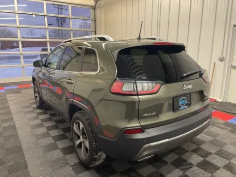 More photos of 2019 Jeep Cherokee Limited at Candy Cars, NY