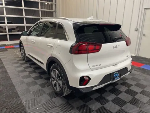 More photos of 2022 Kia Niro LX at Candy Cars, NY