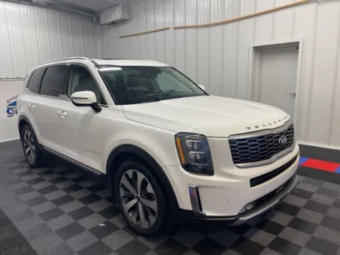 Photos of 2021 Kia Telluride SX for sale in Syracuse, NY at Candy Cars