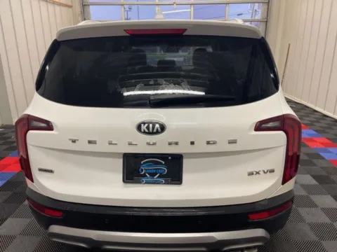 More photos of 2021 Kia Telluride SX at Candy Cars, NY