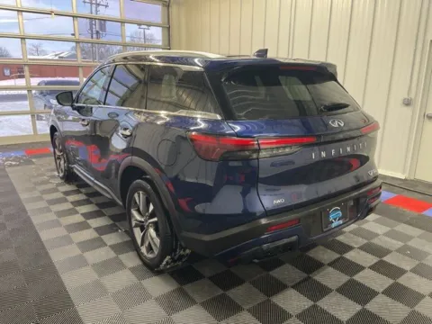 More photos of 2024 INFINITI QX60 LUXE at Candy Cars, NY