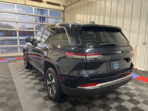 More photos of 2022 Jeep Grand Cherokee 4xe at Candy Cars, NY