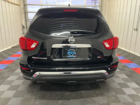 More photos of 2019 Nissan Pathfinder SL at Candy Cars, NY