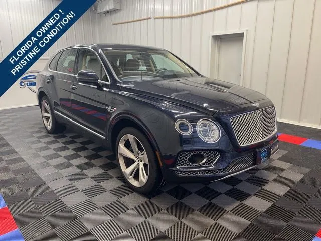 Blue 2018 Bentley Bentayga W12 for sale in Syracuse, NY