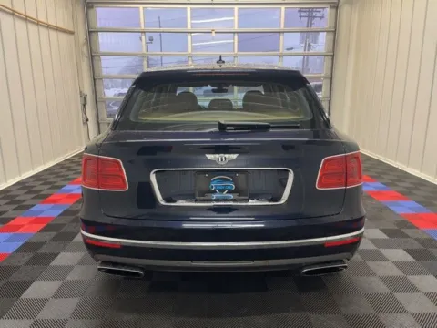 More photos of 2018 Bentley Bentayga W12 at Candy Cars, NY