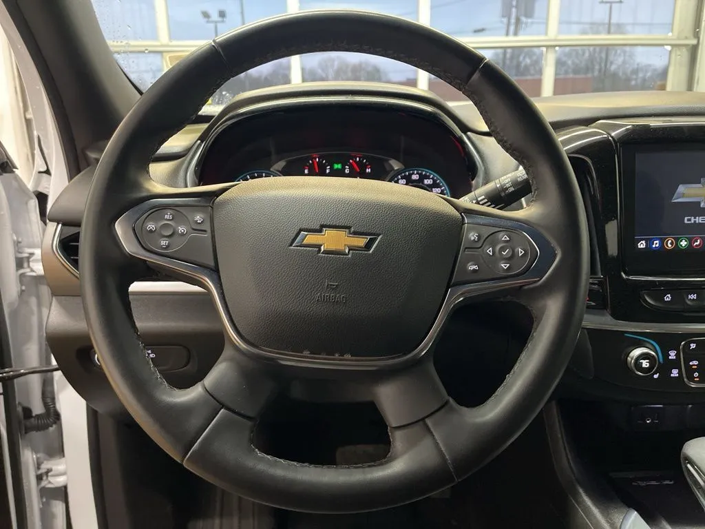 2023 Chevrolet Traverse 1LT - Photo 14