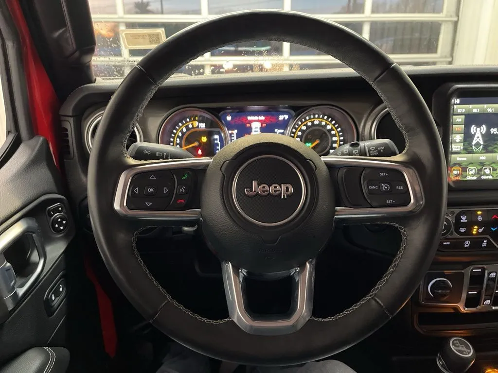 2023 Jeep Wrangler 4-Door Sahara - Photo 17