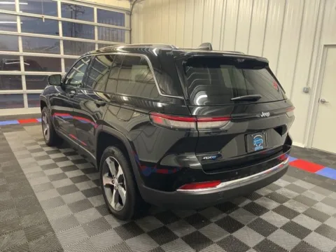 More photos of 2023 Jeep Grand Cherokee 4xe at Candy Cars, NY