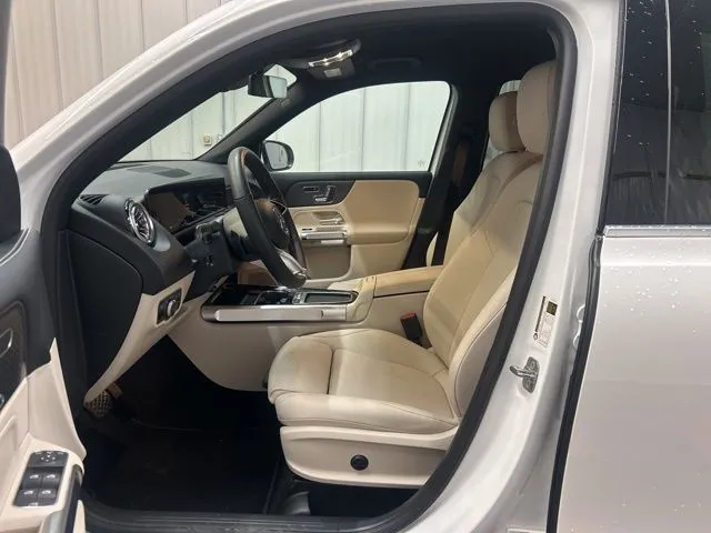 2025 Mercedes-Benz GLB Base - Photo 9
