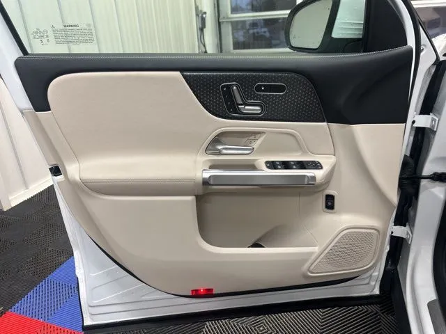 2025 Mercedes-Benz GLB Base - Photo 8
