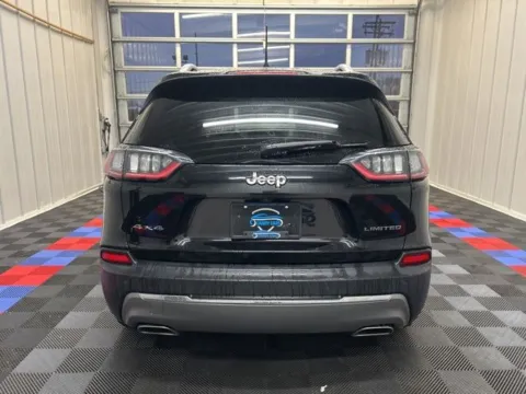 More photos of 2021 Jeep Cherokee Limited at Candy Cars, NY