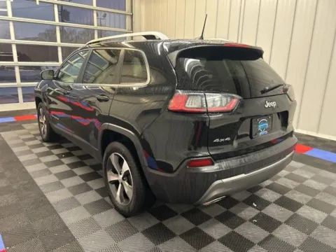 More photos of 2021 Jeep Cherokee Limited at Candy Cars, NY