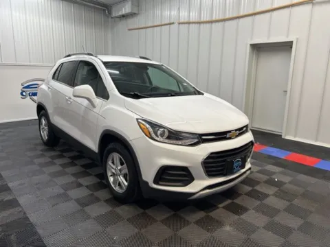 Photos of 2019 Chevrolet Trax LT for sale in Syracuse, NY at Candy Cars