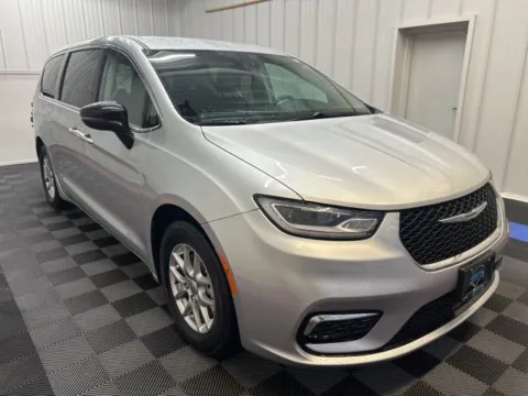 Photos of 2024 Chrysler Pacifica Touring L for sale in Syracuse, NY at Candy Cars