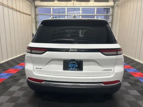 More photos of 2023 Jeep Grand Cherokee Laredo at Candy Cars, NY