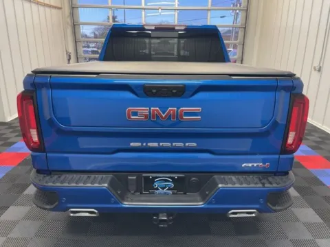More photos of 2022 GMC Sierra 1500 AT4 at Candy Cars, NY