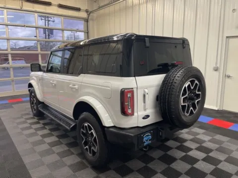 More photos of 2025 Ford Bronco Outer Banks at Candy Cars, NY