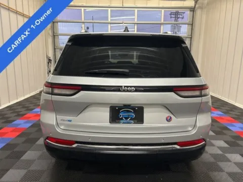 More photos of 2023 Jeep Grand Cherokee 4xe at Candy Cars, NY