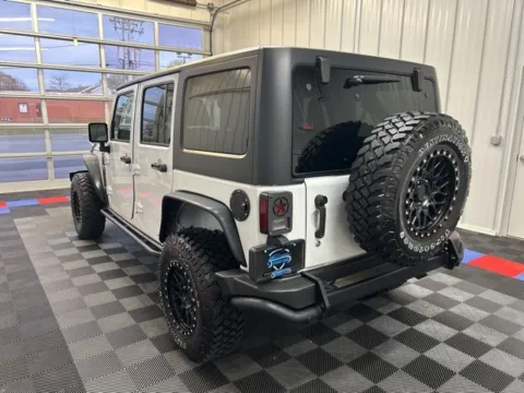 More photos of 2018 Jeep Wrangler JK at Candy Cars, NY