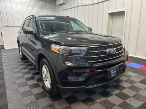 Photos of 2023 Ford Explorer XLT for sale in Syracuse, NY at Candy Cars