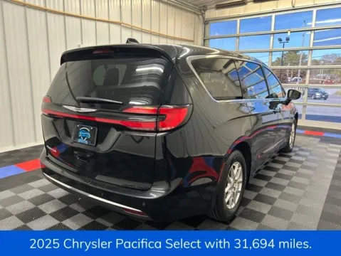 Another view of 2025 Chrysler Pacifica Select for sale in Syracuse, NY at Candy Cars