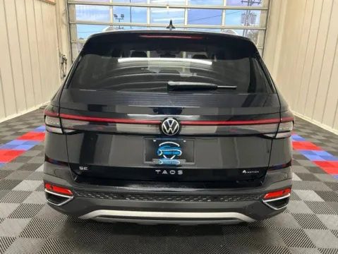 More photos of 2025 Volkswagen Taos 1.5T SE at Candy Cars, NY